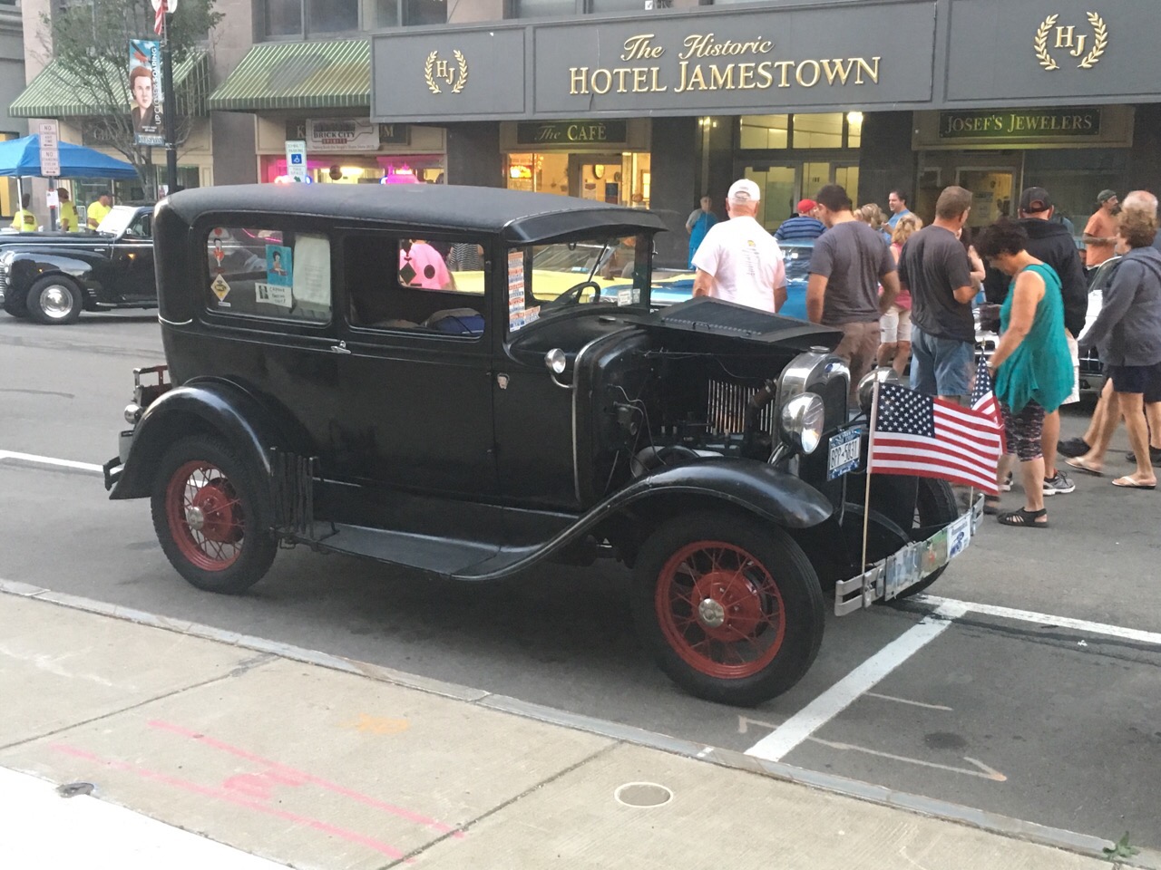 Jamestown Cruise-In Returning