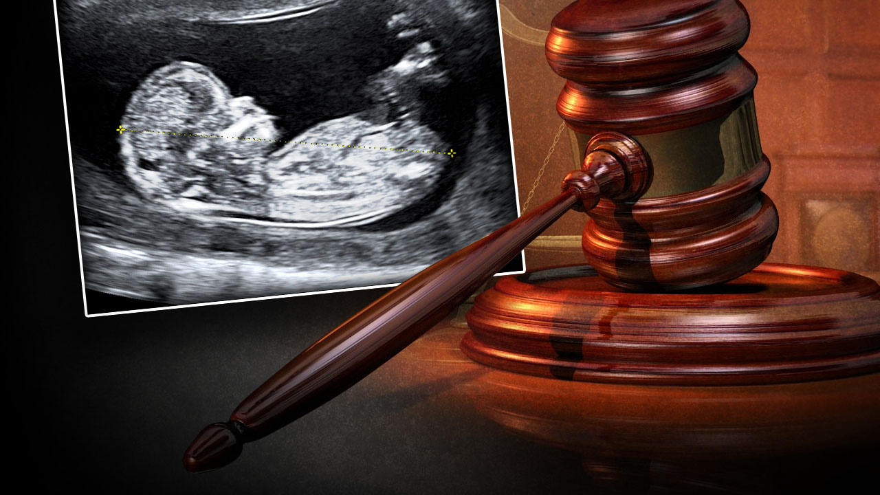 Gillibrand Urges Action Amidst Threat of National Abortion Ban Supported by Trump