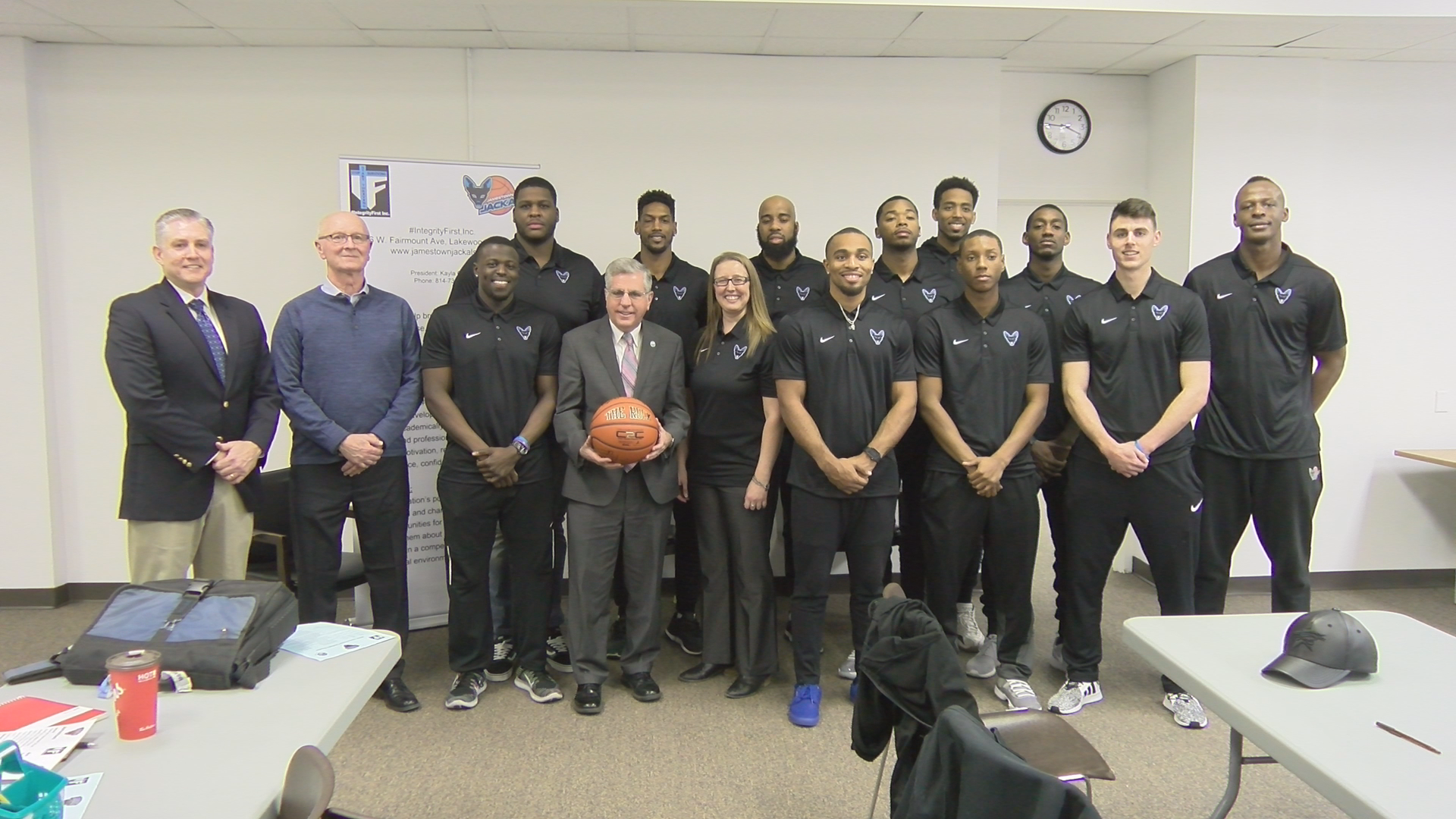 Minor League Basketball Team Makes Hall Of Fame Visit
