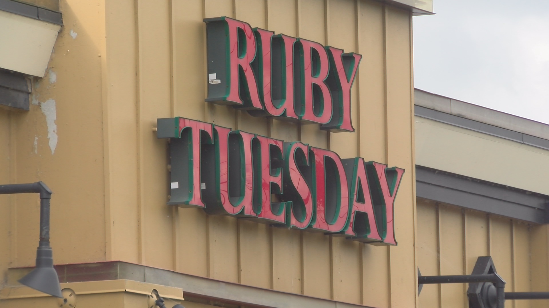 Ruby Tuesday Cited For “Critical Violations” Months Before Closure