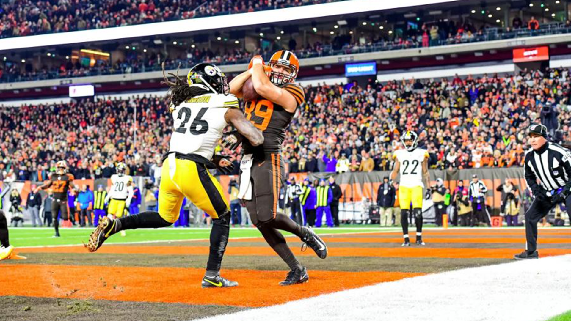 WATCH: JHS Grad Scores First NFL Receiving Touchdown For Browns