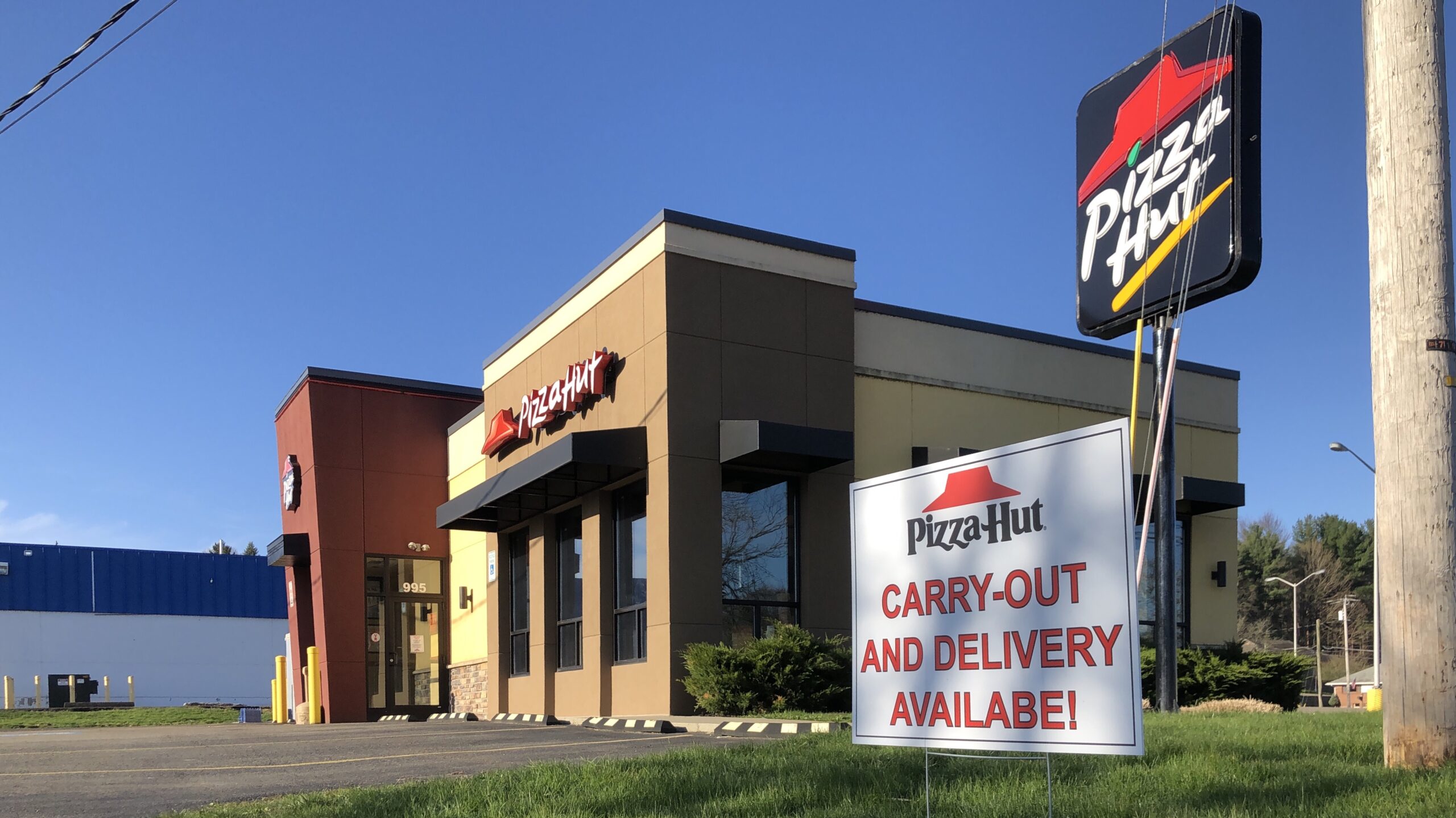 Lakewood Pizza Hut Slated To Close Due To COVID-19 Outbreak