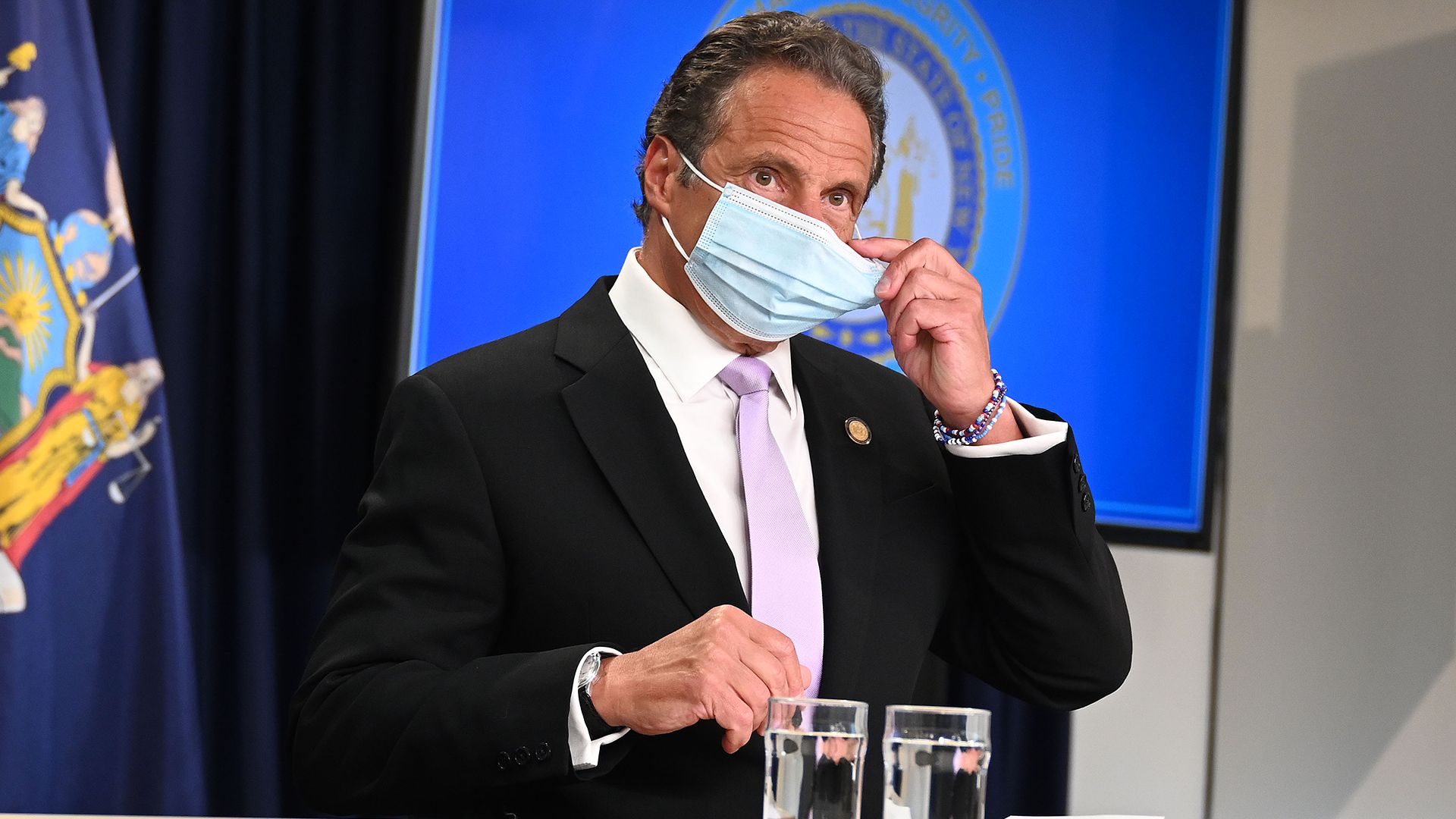 Cuomo Takes Over Governors Group As Virus Batters States