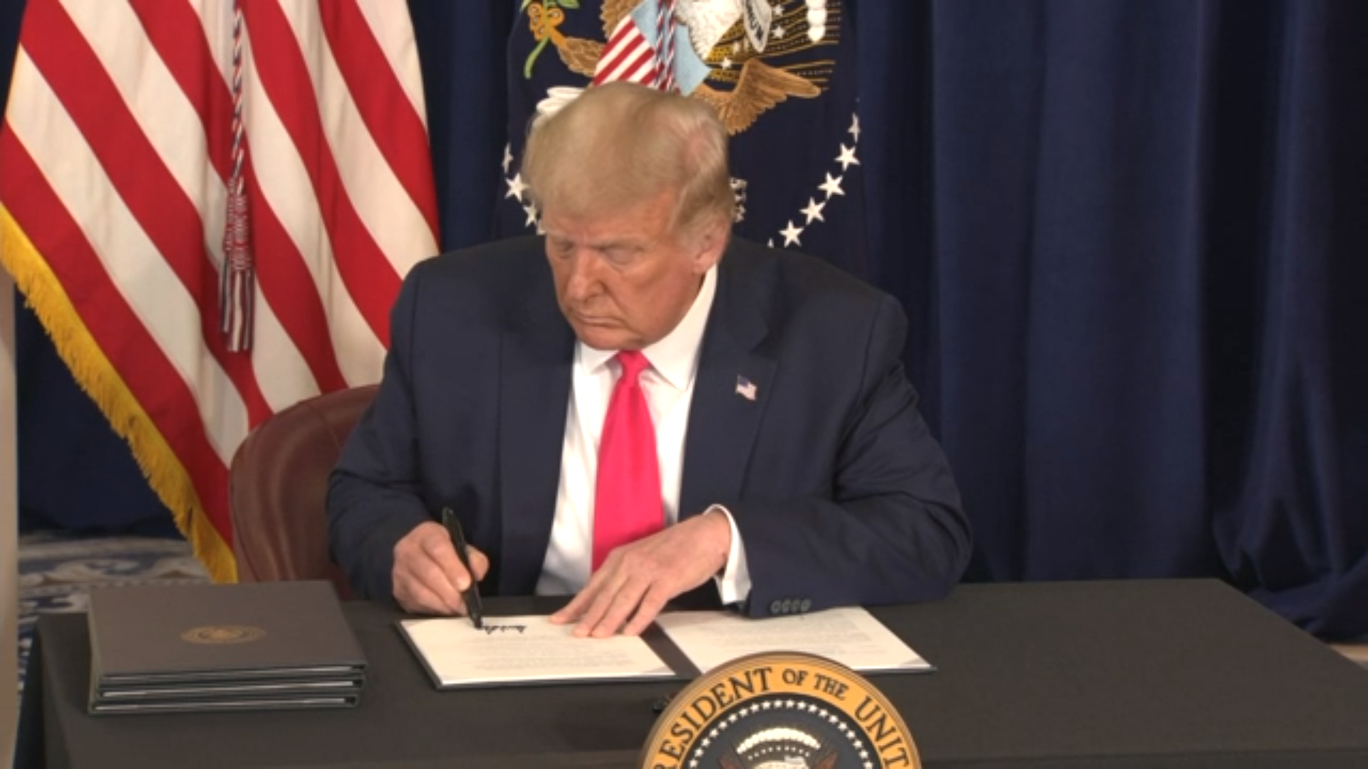President Trump Signs Executive Orders After Stimulus Talks Break Down
