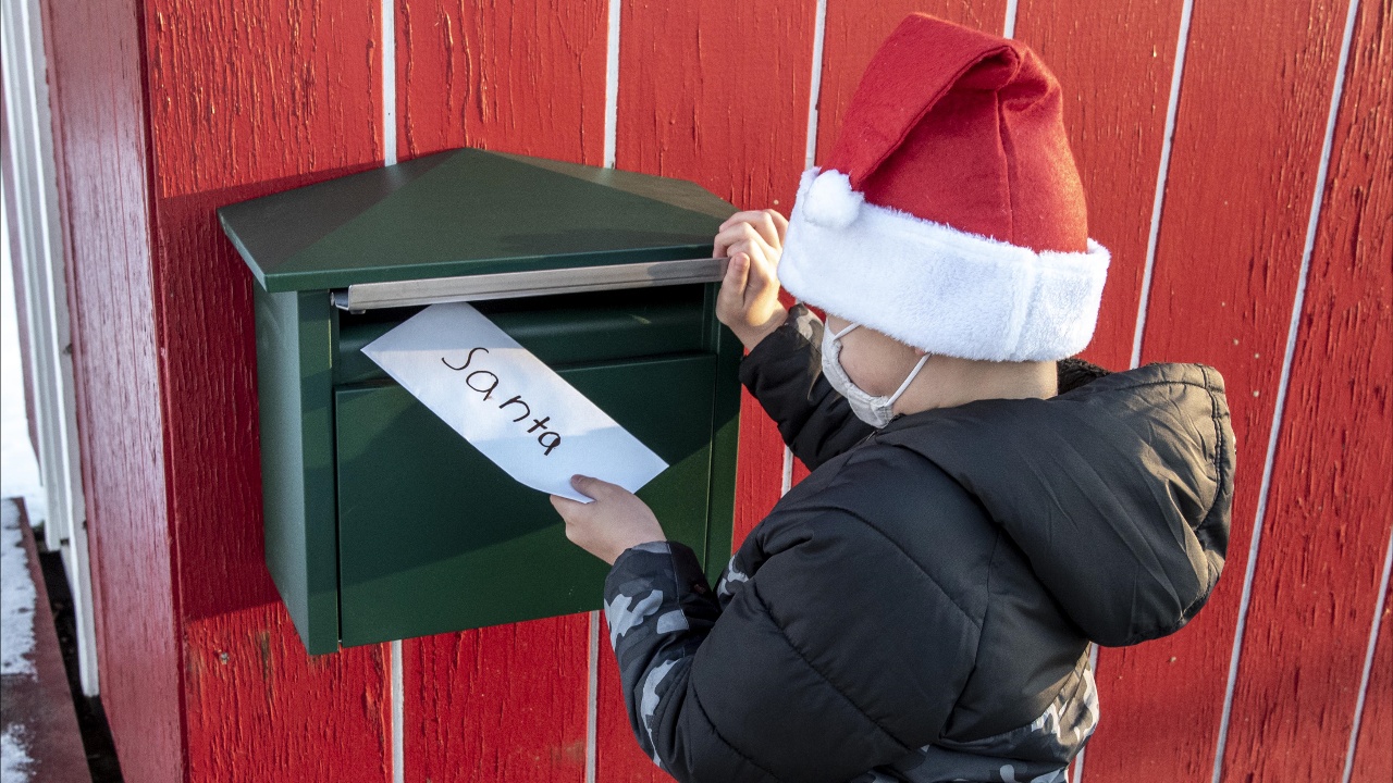 Falconer ‘Santa House’ Accepting Christmas Letters