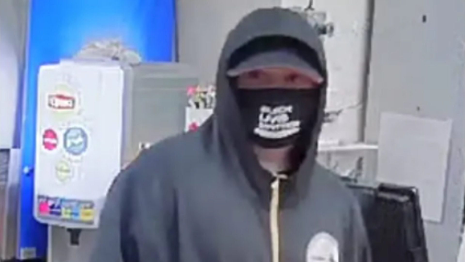 Warren Police Asking For Public’s Help In Identifying Armed Robbery Suspect