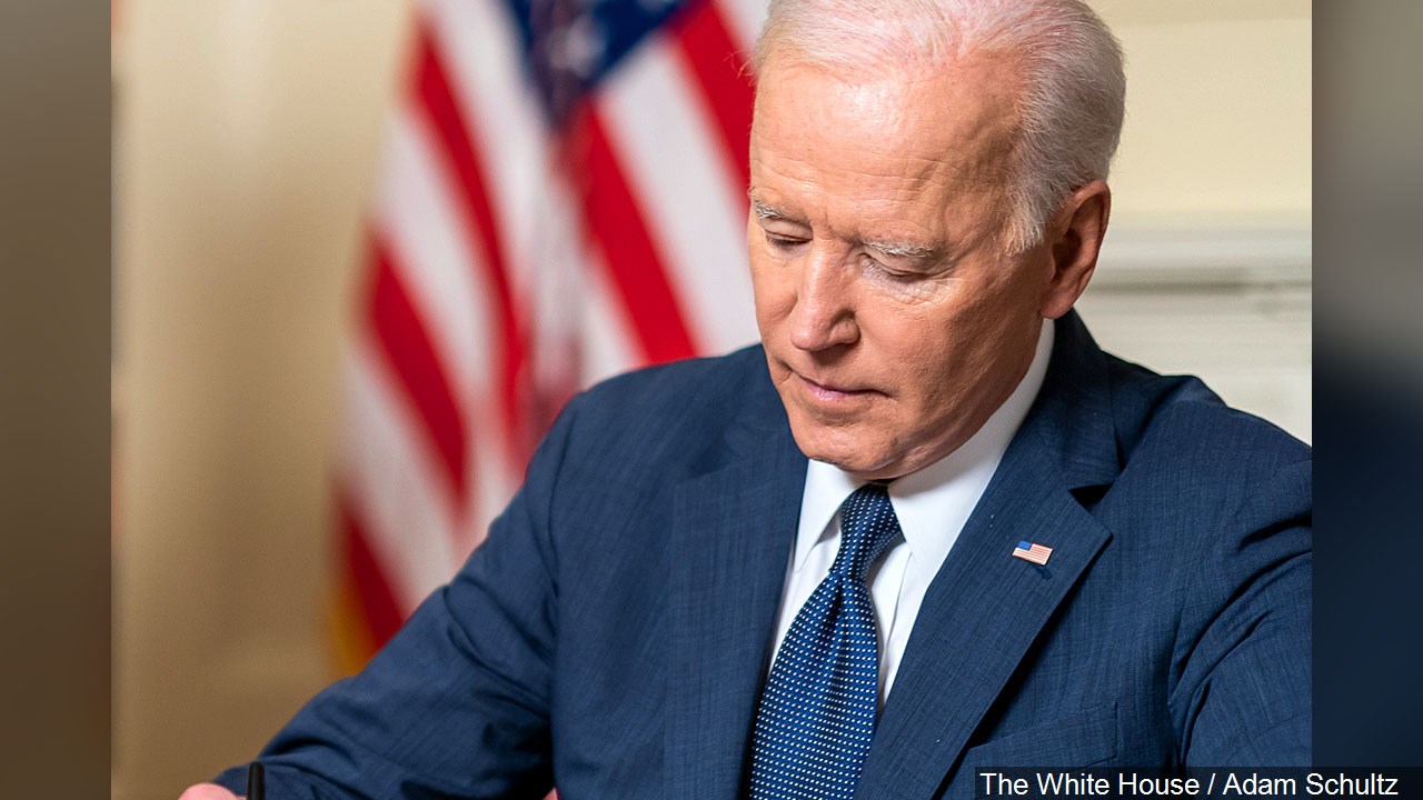 Biden Aims To Vaccinate 70% Of American Adults By July 4