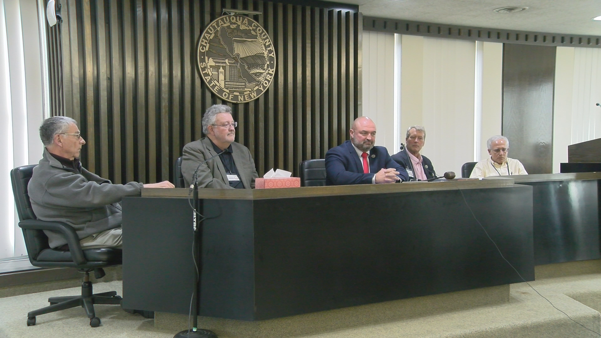 New Agreement Aiming To Further Cooperation In Lake Cleanup Unveiled