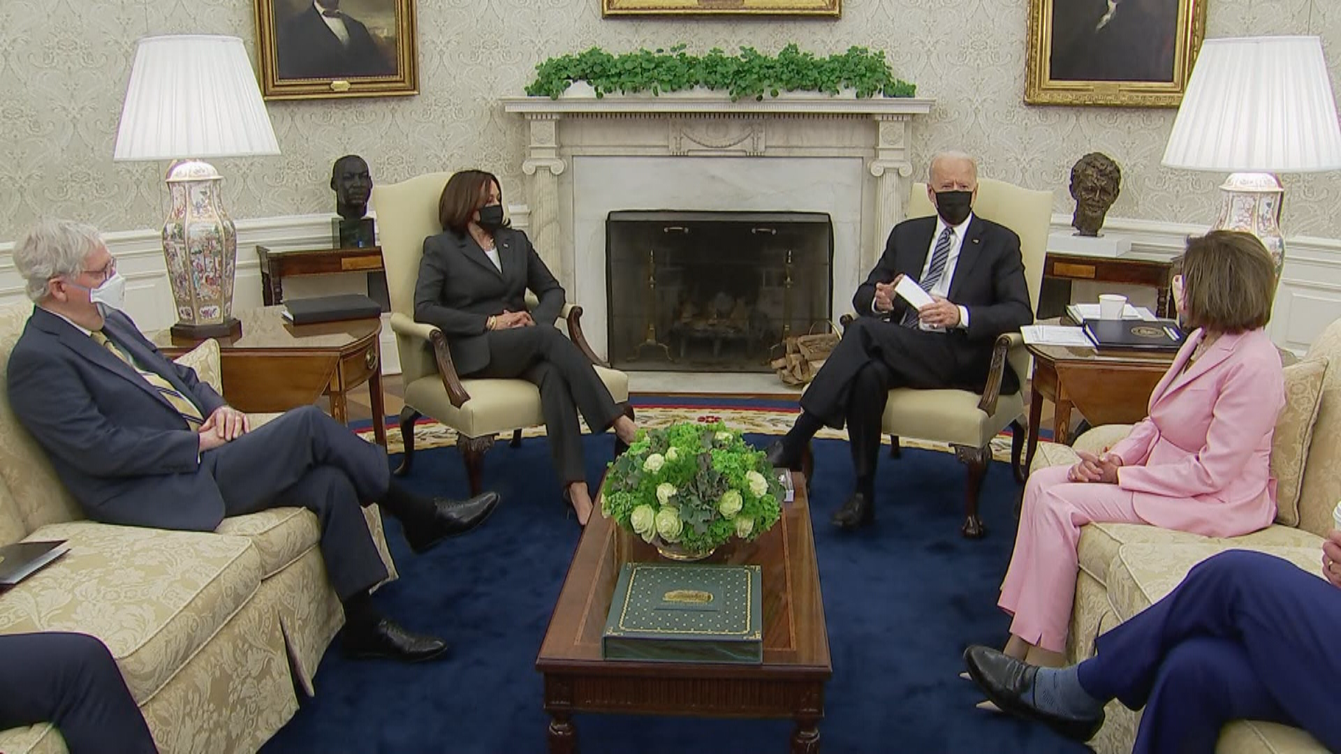 Biden Courts Hill Leaders, But GOP Won’t Budge On Big Deal