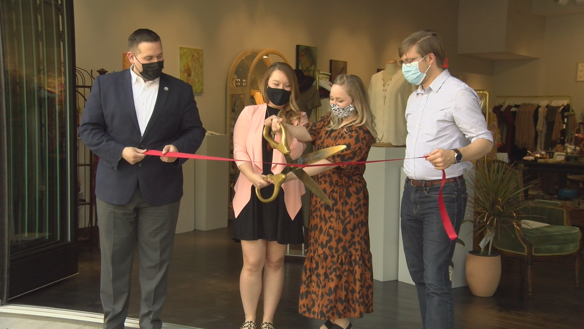 New Boutique Officially Opens Downtown Storefront With Ribbon Cutting 