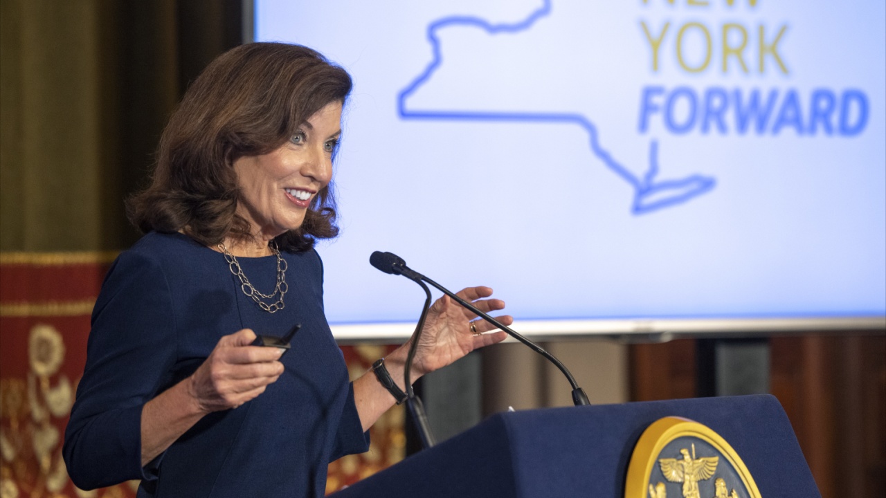 Gov. Hochul Says She Won’t Let Hospitals, Nursing Homes Go Unstaffed
