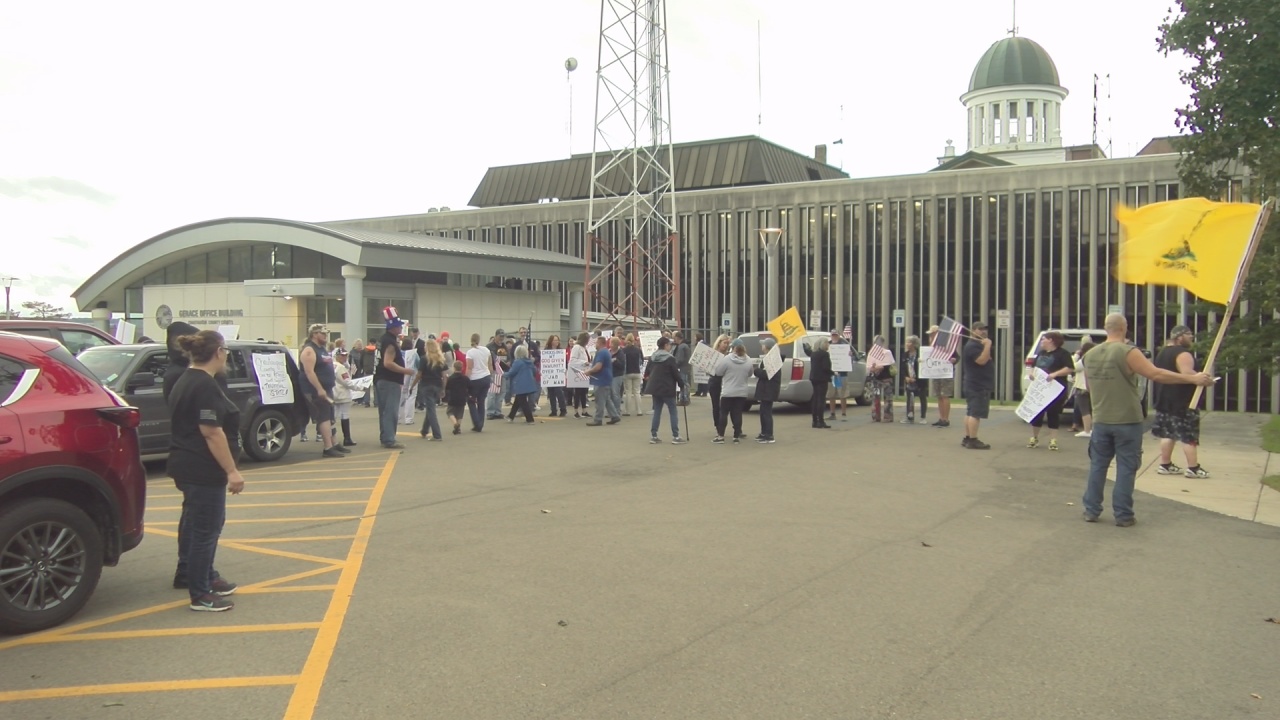 Lawmakers To Vote On Motion Seeking Alternatives To State Vaccine Mandates