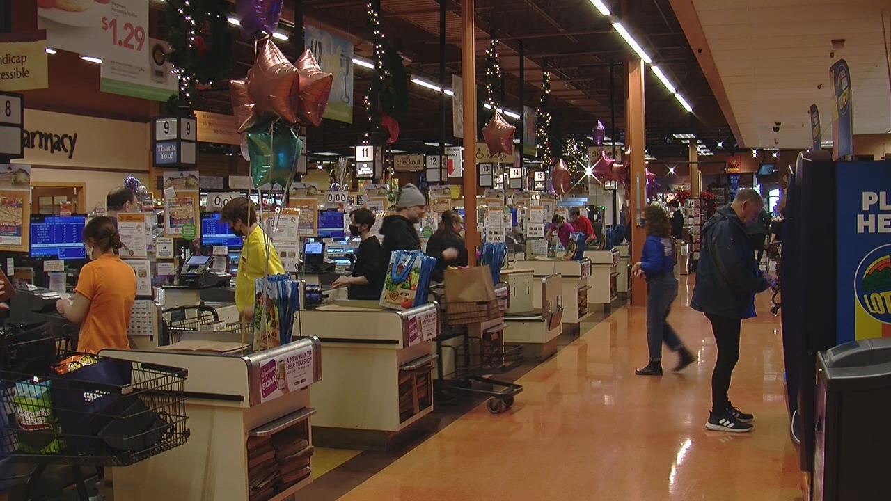 United Way Kicks Off Holiday Fundraising At Wegmans