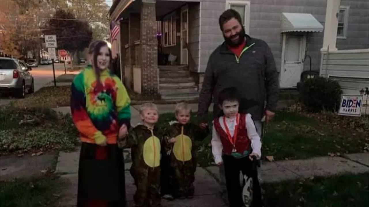 Clothing Drive, GoFundMe Seeks Donations Following Fatal Sherman Fire