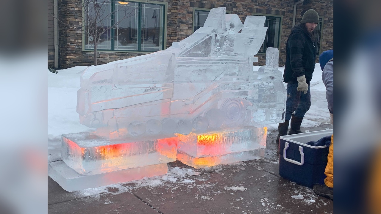 Sculpting Ice, To Warm Hearts
