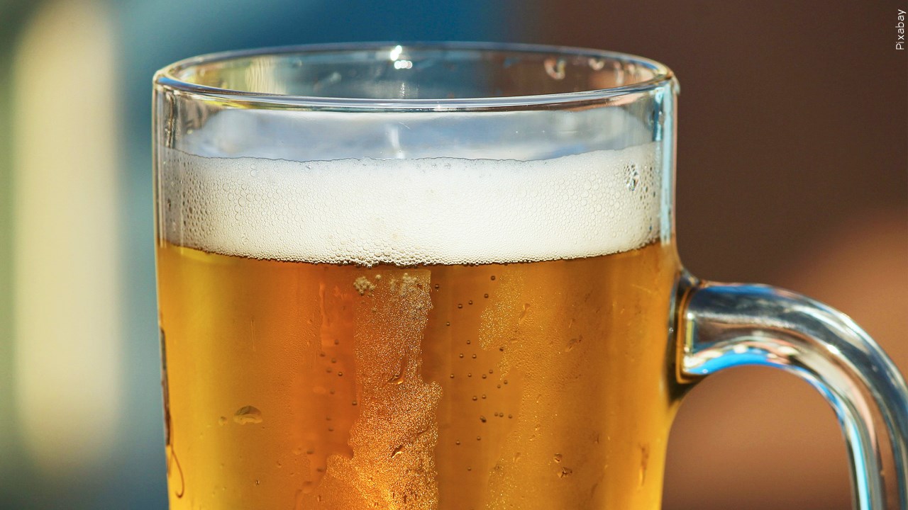 NY’s Governor Announces Push To Legalize “Alcohol To-Go”