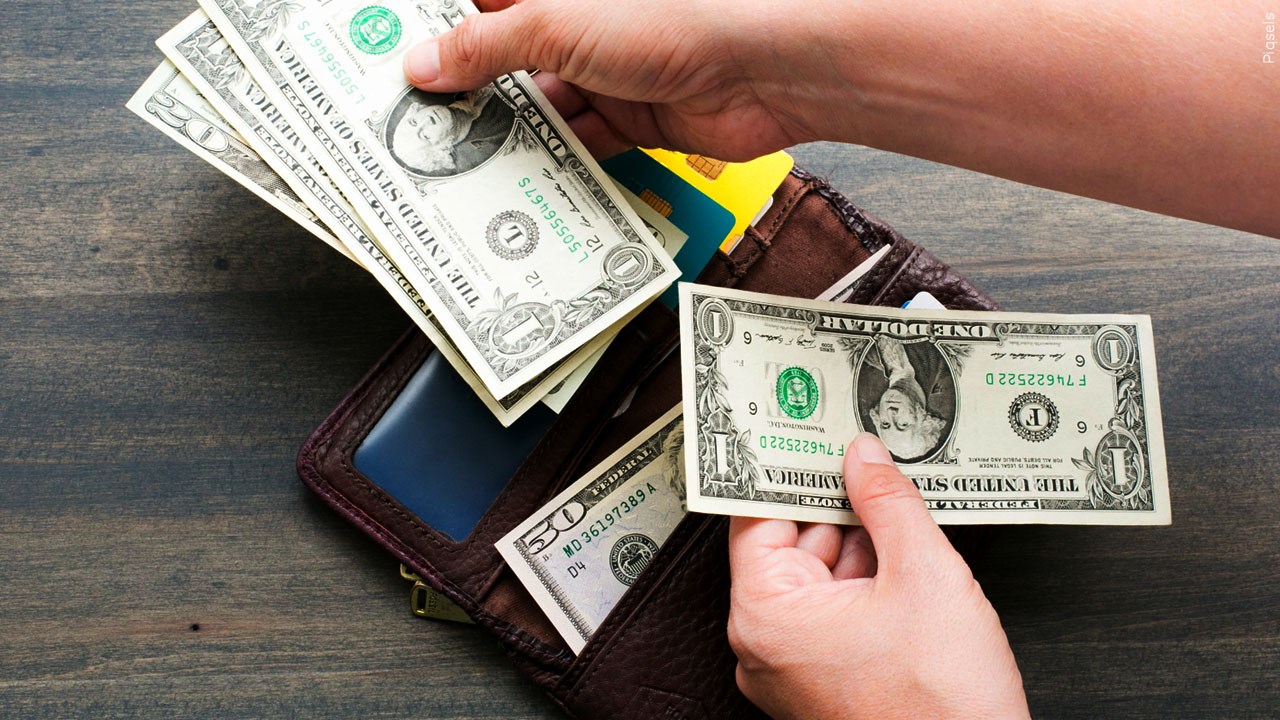 How To Manage Your Money Amid Global Unrest