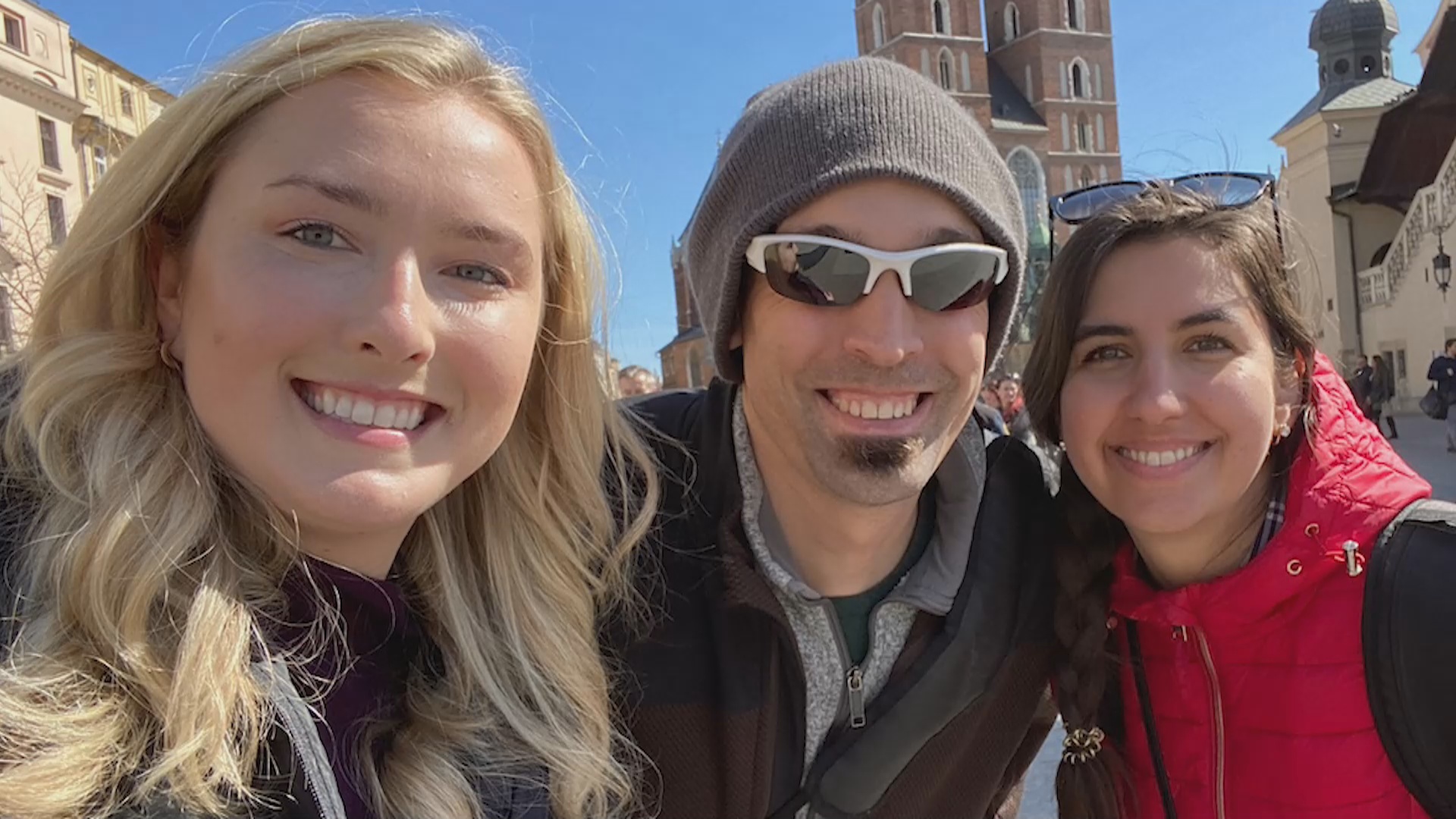 Ukraine Refugee Crisis: Translators Help Journalists Share Refugee Stories