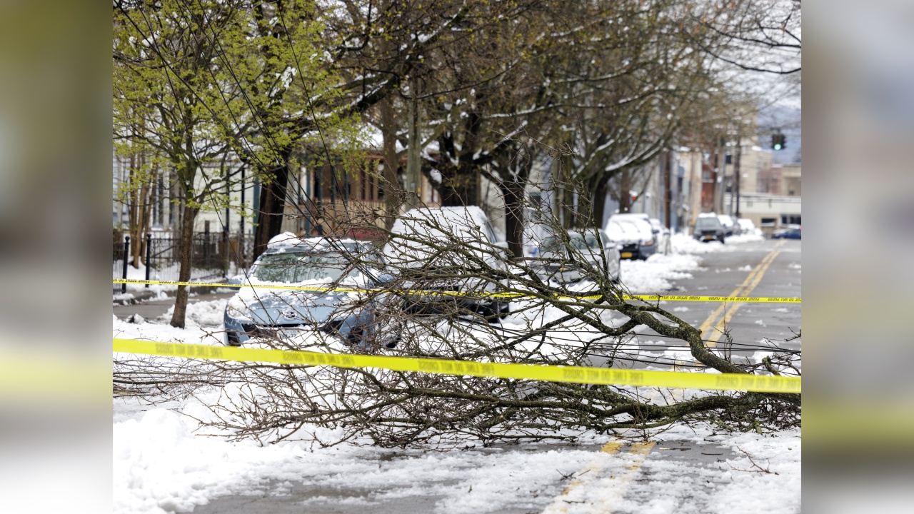 Late-Season Storm Dumps Heavy Snow On New York, New England