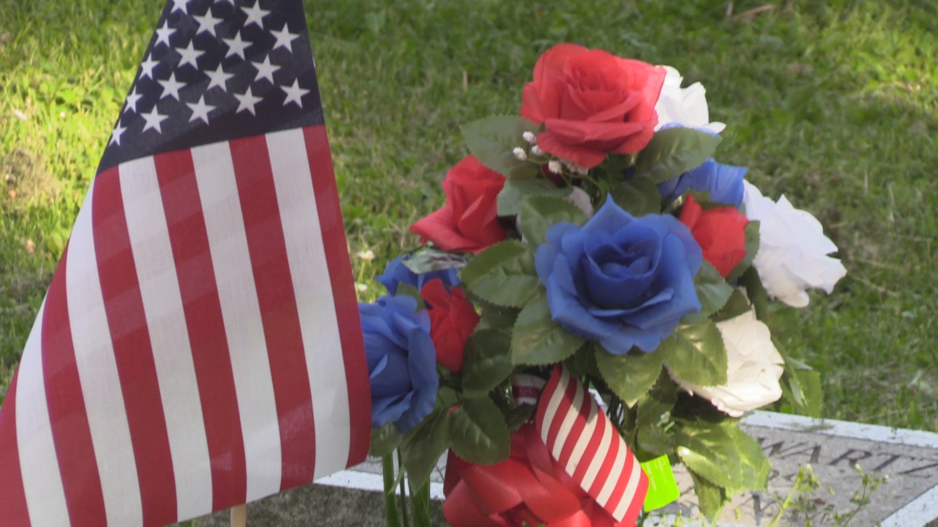 Jamestown Community Readies For Memorial Day