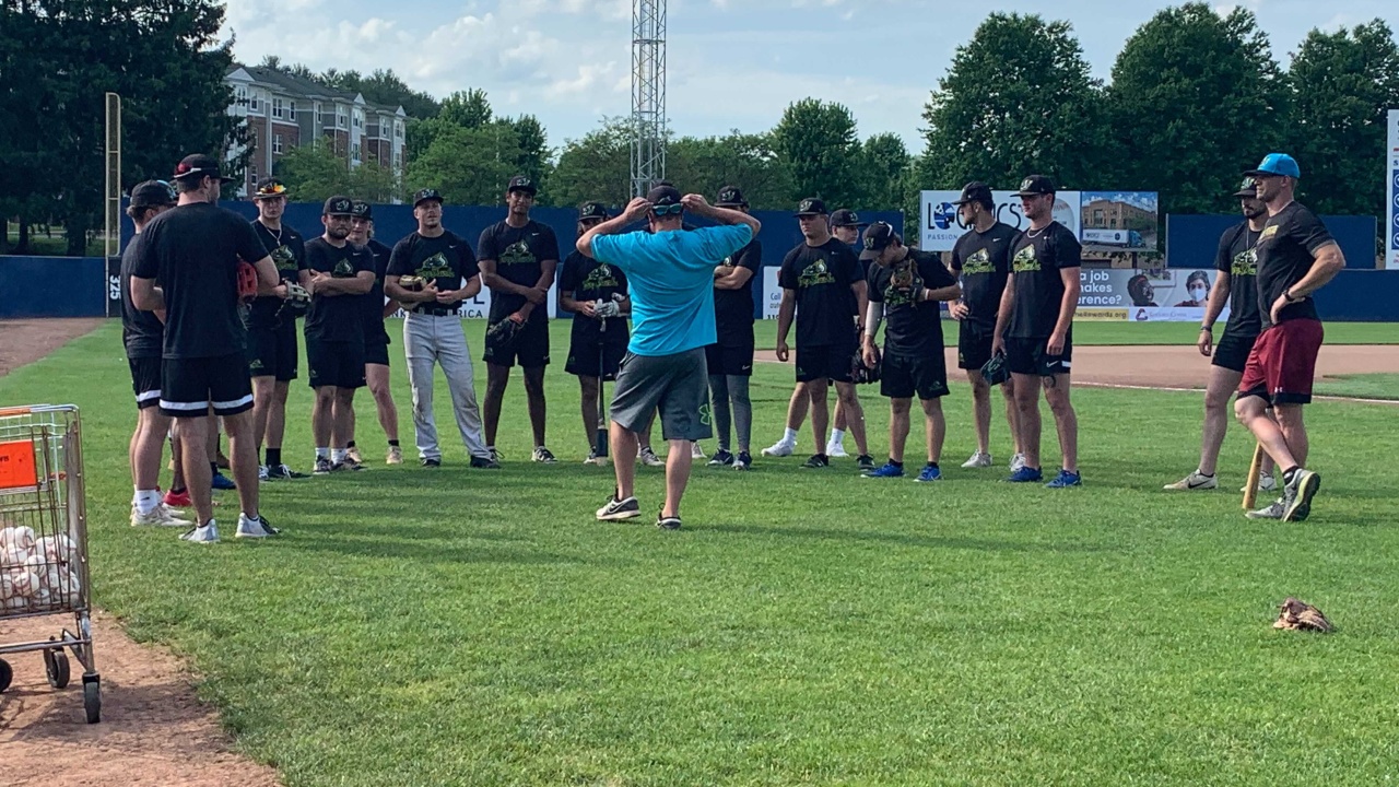 Community Shows Support For Jamestown Baseball Team