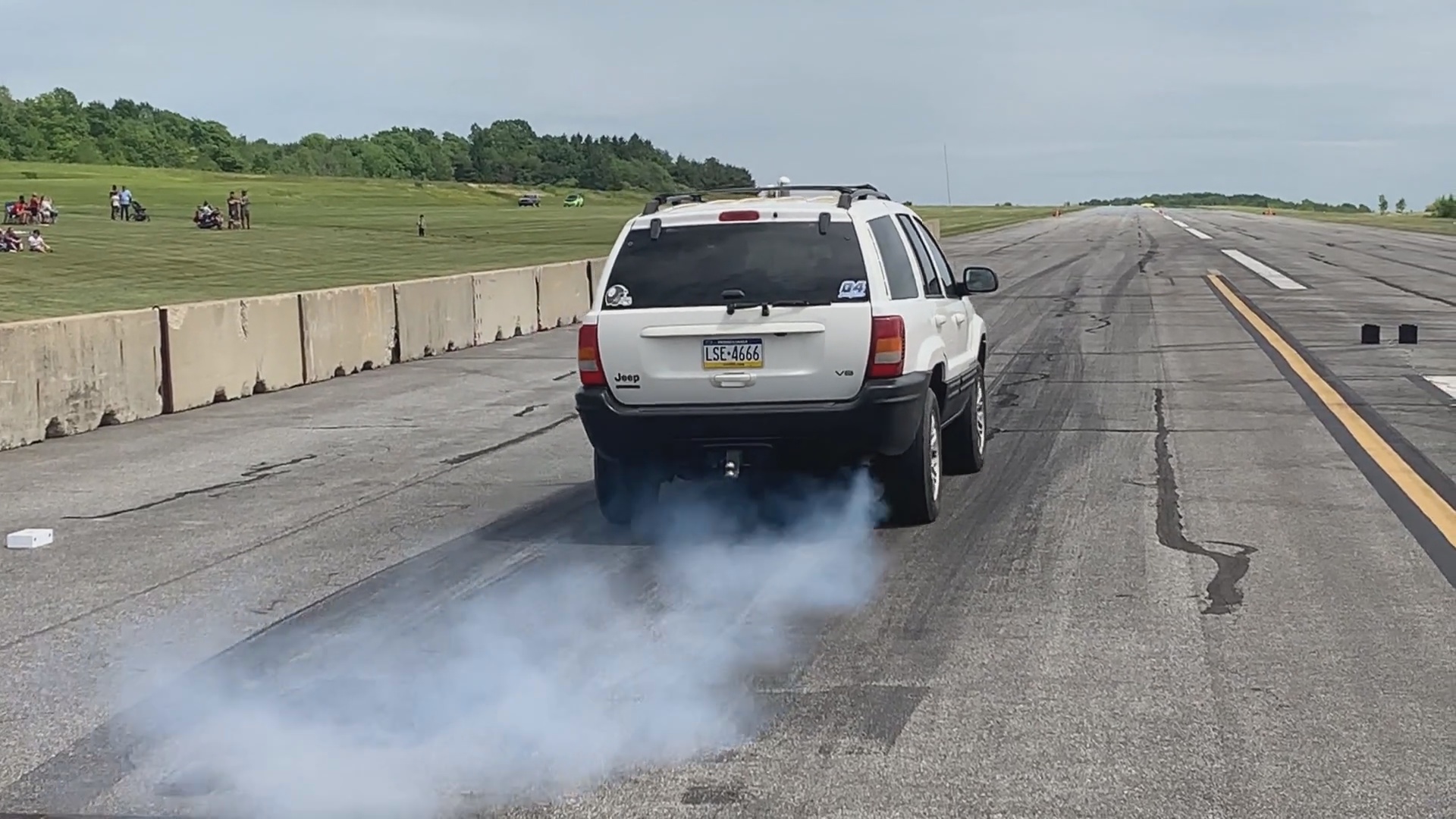 Drag Racing at the Airport. Wanna Try It?