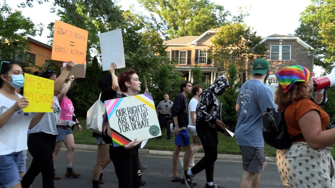 Abortion Rights Supporters Protest Outside Supreme Court Justices’ Homes