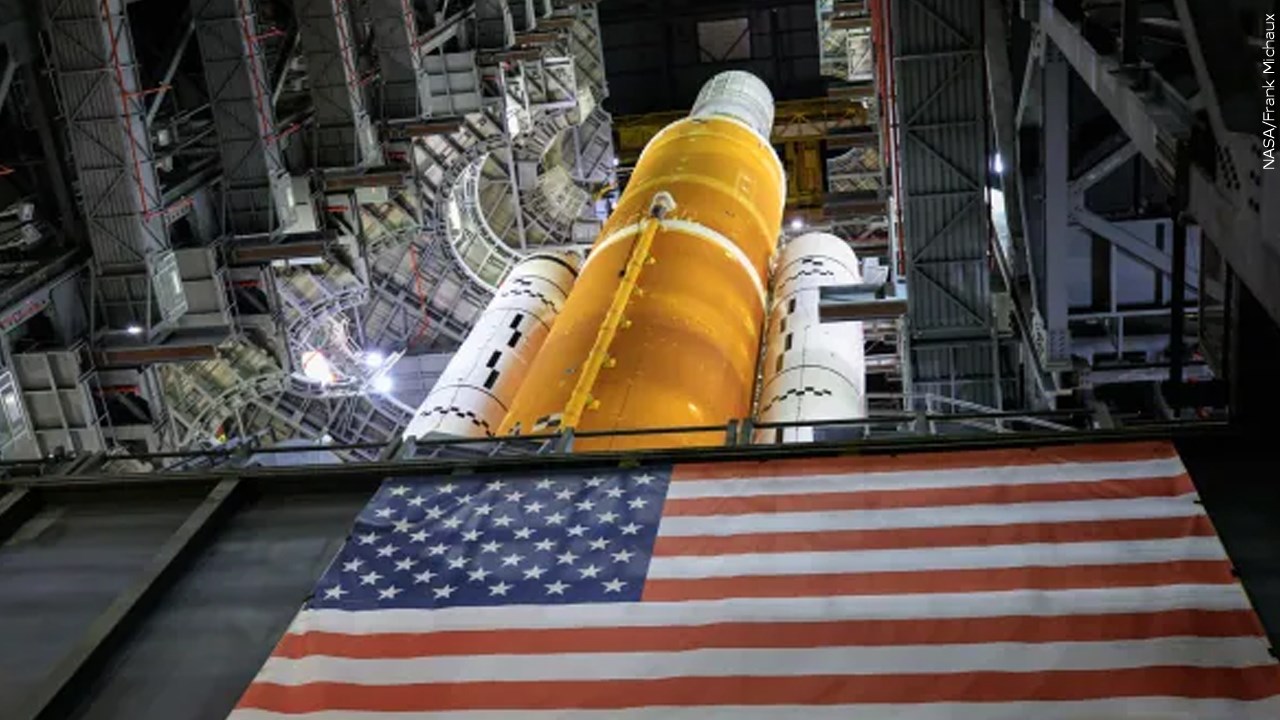 Engine problem leads NASA to scrub launch of new moon rocket