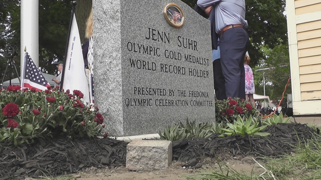 Fredonia Honors Olympian Jenn Suhr