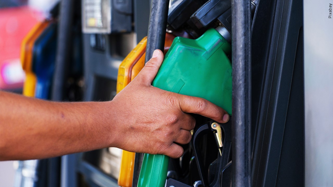 Cheaper gas likely slowed high US inflation for a 2nd month WNY News Now