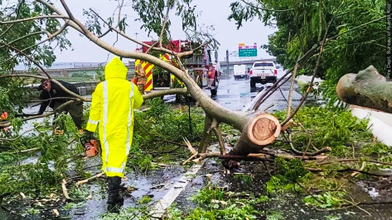 NY Gov. Vows To Help Puerto Rico