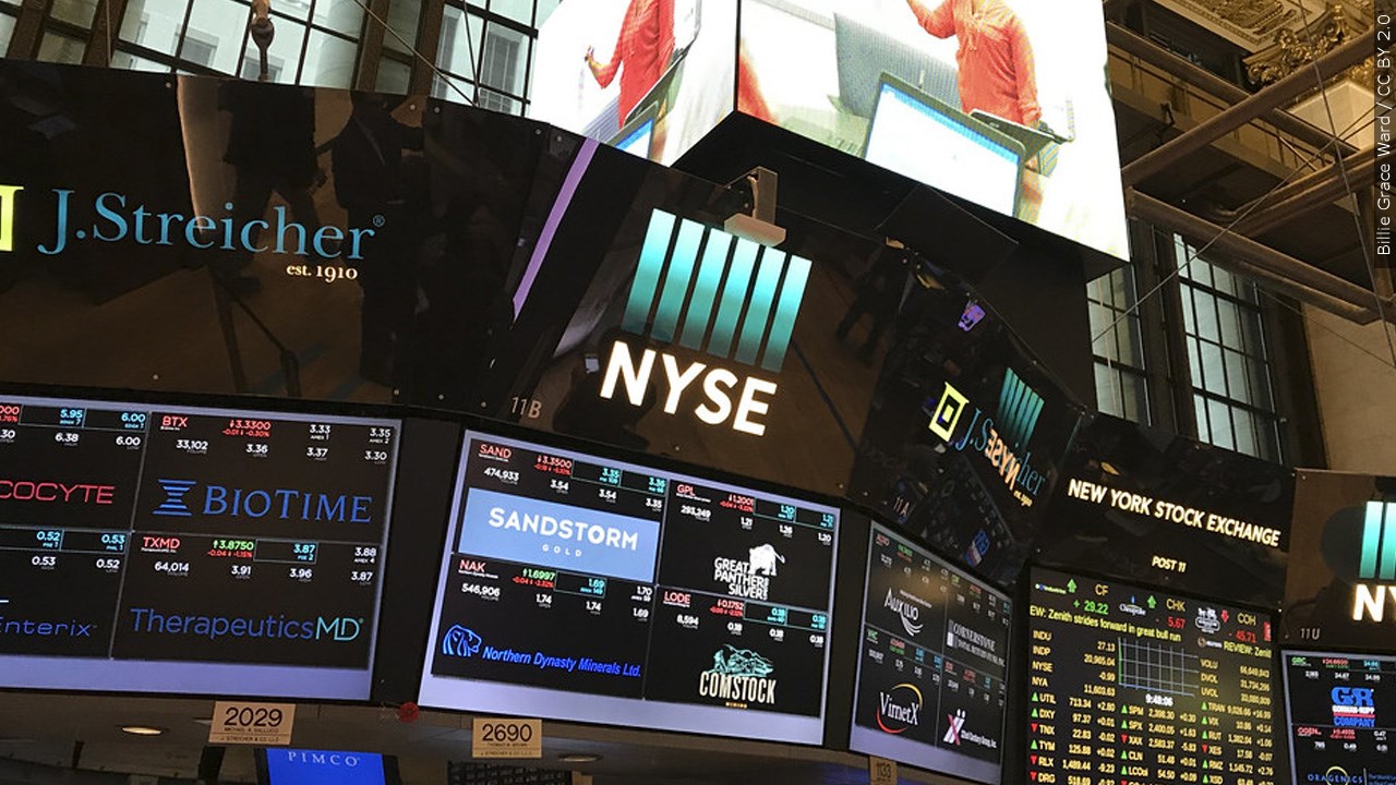 World shares mostly gain after Dow tumbles into bear market