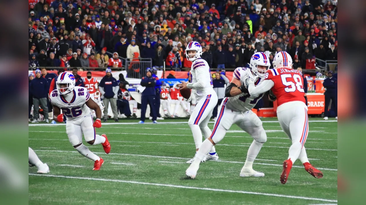 Josh Allen throws for 2 TDs, Bills beat Patriots 24-10