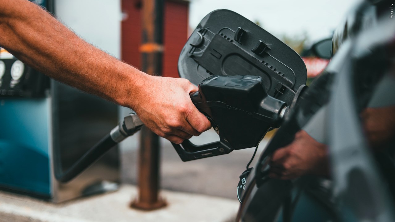 U.S. Gas Prices Cheaper Than One Year Ago