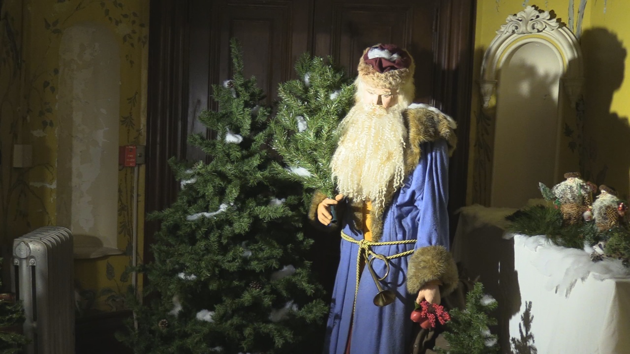 Exhibit Pairs History & The Holidays, At The Fenton History Center