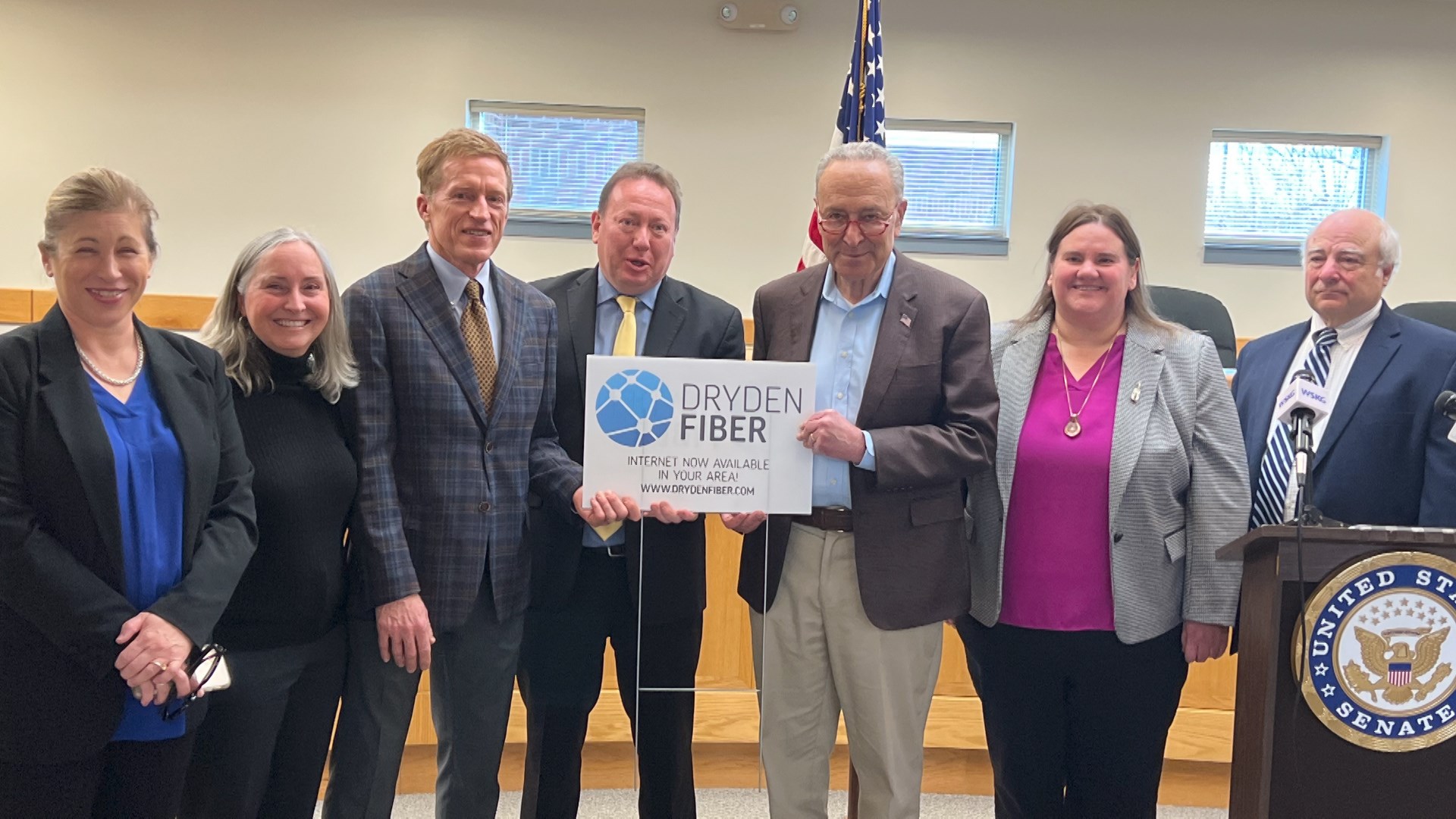 Sen. Schumer pushes to bring broadband internet to the region