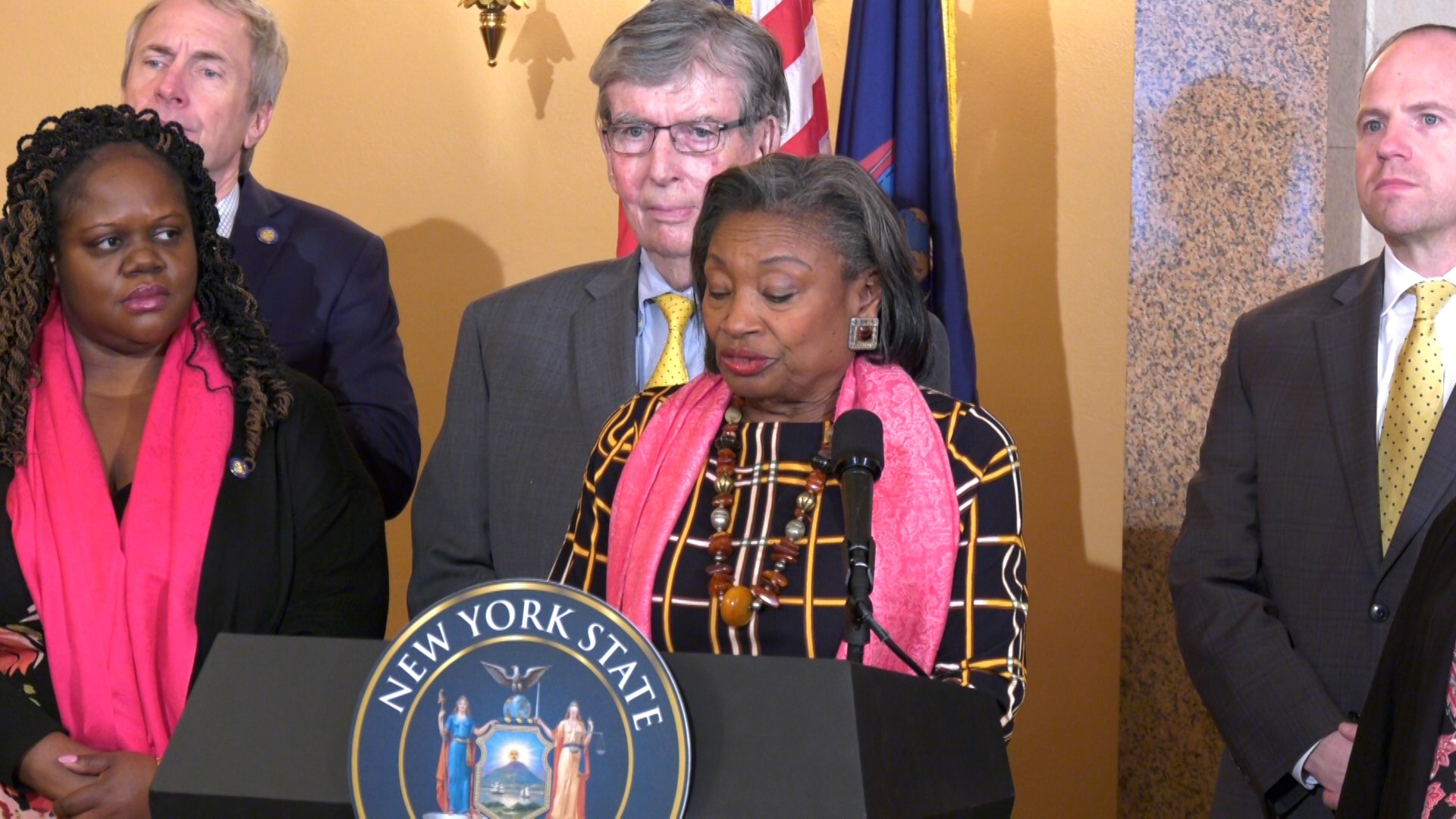 Lawmakers look to pass reproductive health legislation
