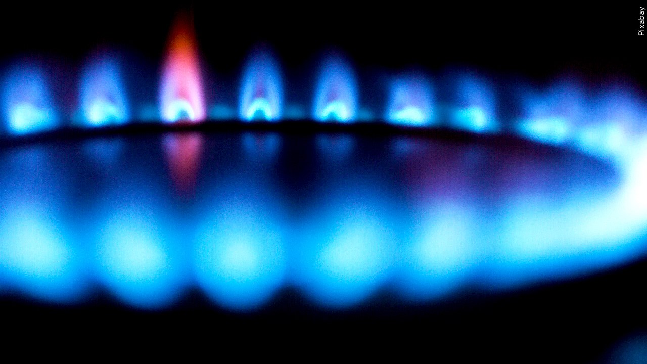 New Mexico regulators fine oil producer $40 million for burning off vast amounts of natural gas