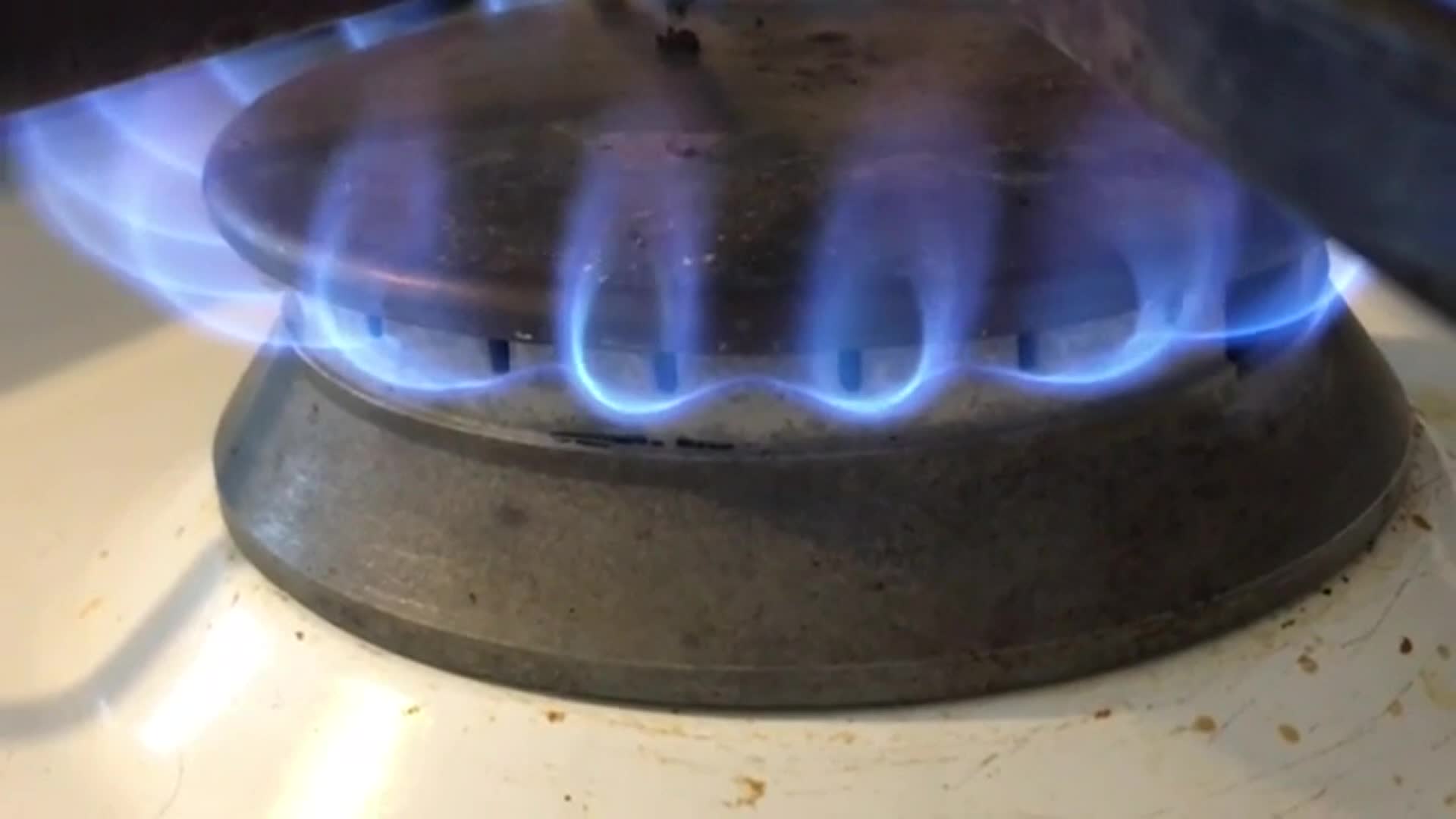 New York bans natural gas stoves and furnaces in most new buildings