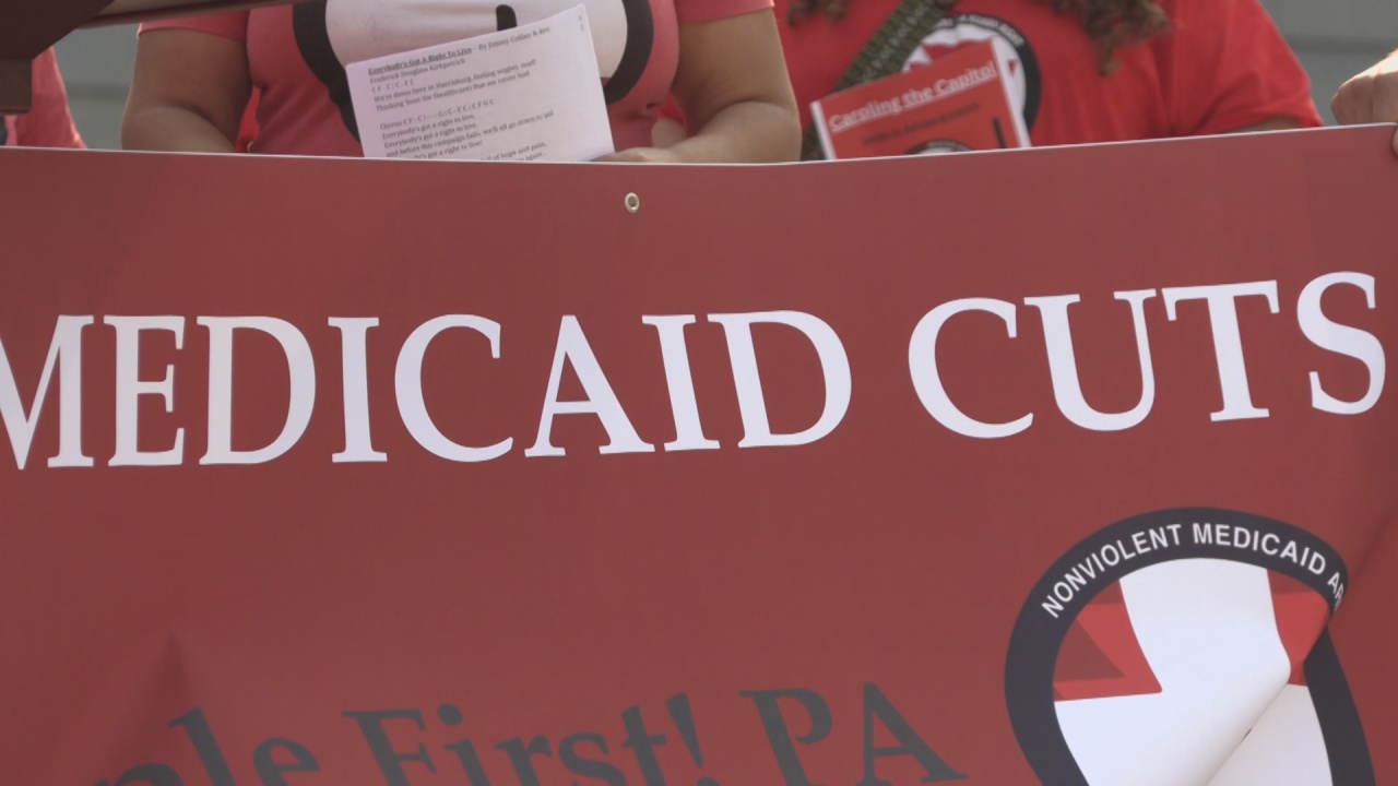 Gillibrand, Wyden Condemn Proposed Medicaid Cuts, Demand Answers on Impact to Seniors