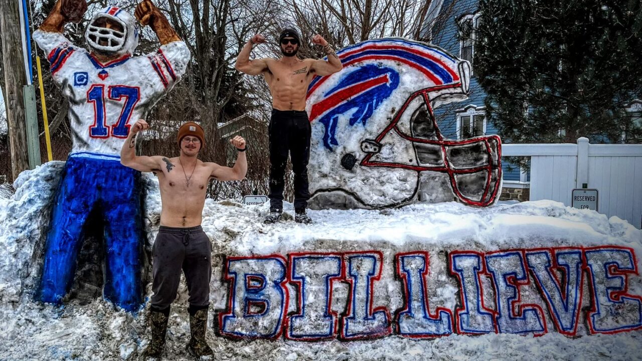 Andriaccio's Unveils Spectacular Chainsaw Sculpture of Bills QB Josh
